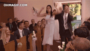 16 tai nạn đám cưới khiến cô dâu, chú rể cười méo mặt - Ảnh 6.