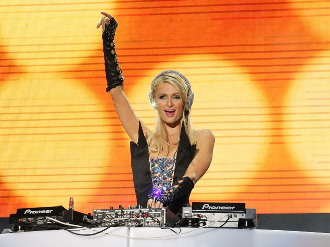 Các lý do vì sao nữ hoàng sang chảnh Paris Hilton bỗng bốc hơi khỏi showbiz - Ảnh 6.