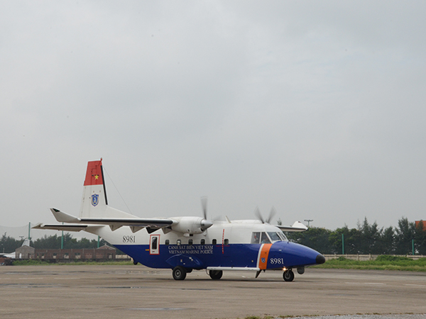 Sư đoàn 371 và Lữ đoàn 918 tổ chức thành công ban bay cán bộ trên máy bay Su-30MK2 và Casa-212 - Ảnh 6.