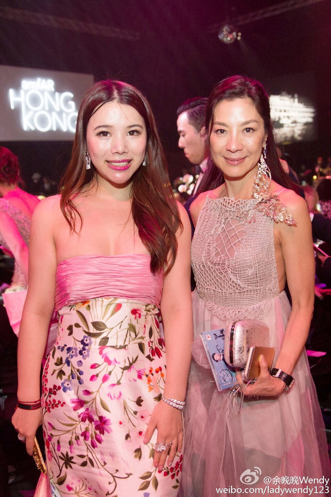 Cuộc sống xa hoa của c&ocirc; tiểu thư nh&agrave; gi&agrave;u Trung Quốc lu&ocirc;n mơ ước được l&agrave;m qu&yacute; tộc Anh - Ảnh 7.