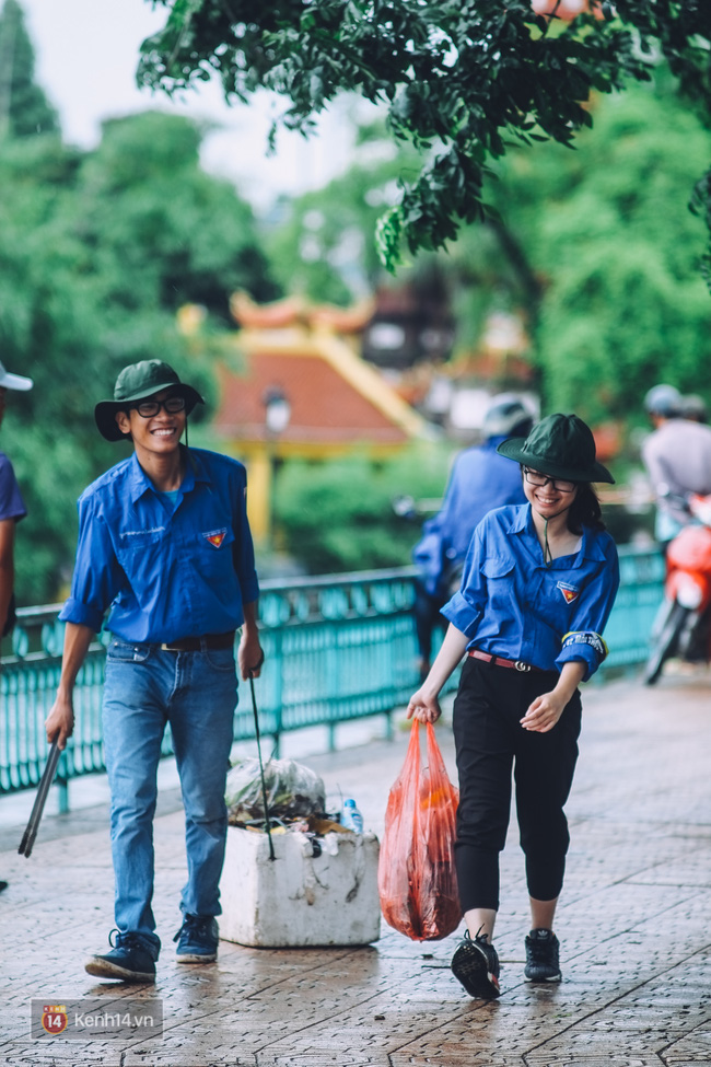 Ơn giời Hà Nội mưa và mát rồi! chính là tâm trạng của người dân Hà Nội hôm nay! - Ảnh 7.