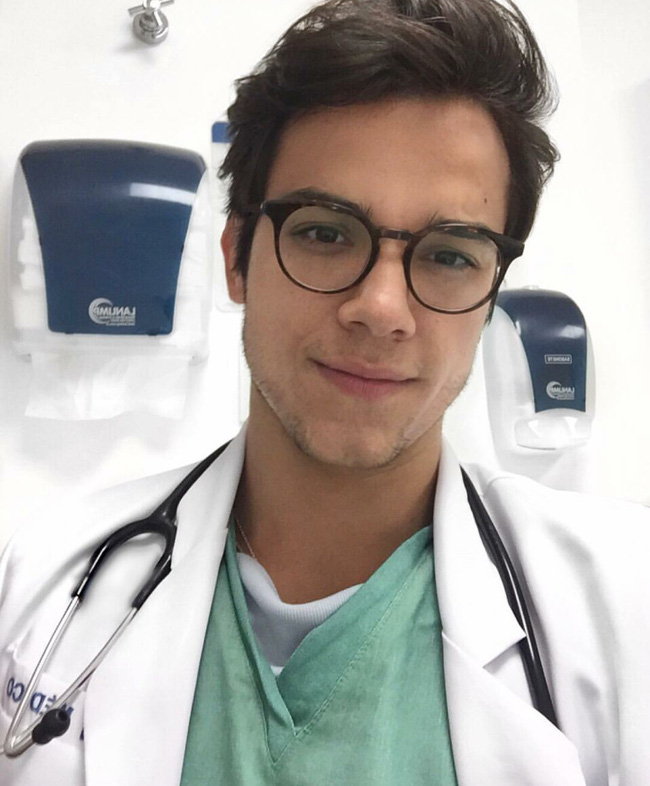 6 anh chàng bác sỹ hot nhất, sexy nhất và được hâm mộ nhất trên Instagram! - Ảnh 7.