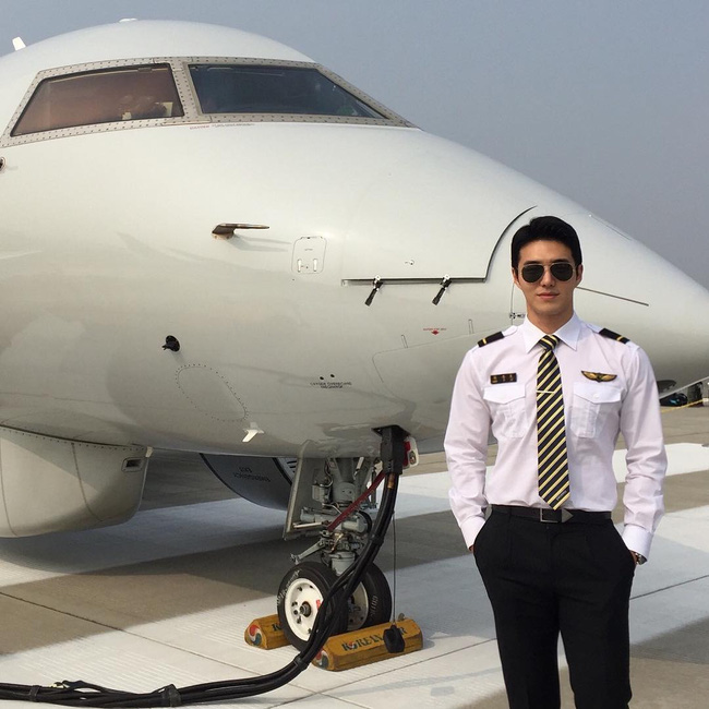 Chàng phi công điển trai nhất Hàn Quốc: Đã có sắc, lại còn cực có tài!