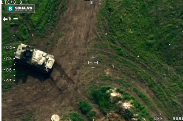 UAV của OSCE rơi tại Ukraine và sự xuất hiện bí ẩn của Strela-10 - Ảnh 1.