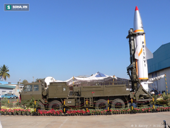 Sau BrahMos, Ấn Độ sẽ cung cấp tên lửa Prithvi cho Việt Nam? - Ảnh 1.