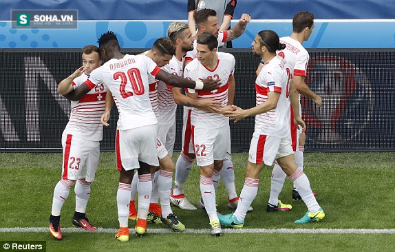 Albania 0-1 Thụy Sỹ: Kẻ mạnh may mắn, kẻ yếu kiên cường - Ảnh 4.