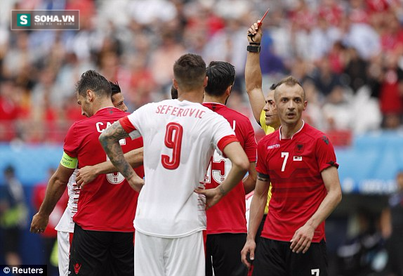 Albania 0-1 Thụy Sỹ: Kẻ mạnh may mắn, kẻ yếu kiên cường - Ảnh 8.