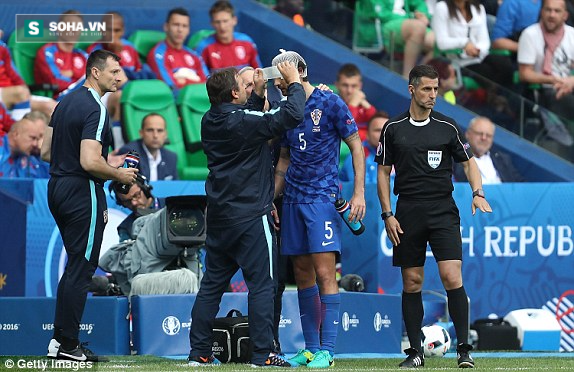 CH Séc 2-2 Croatia: Kịch tính đến tận giây cuối cùng - Ảnh 6.