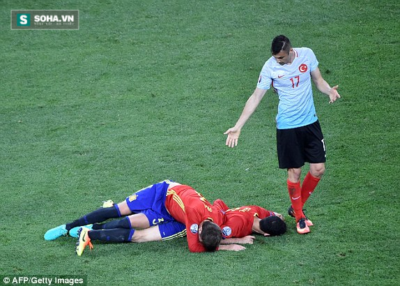 Tây Ban Nha 3-0 Thổ Nhĩ Kỳ: Xứng danh nhà đương kim vô địch - Ảnh 12.