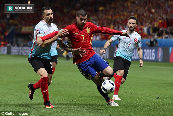 Tây Ban Nha 3-0 Thổ Nhĩ Kỳ: Xứng danh nhà đương kim vô địch - Ảnh 11.