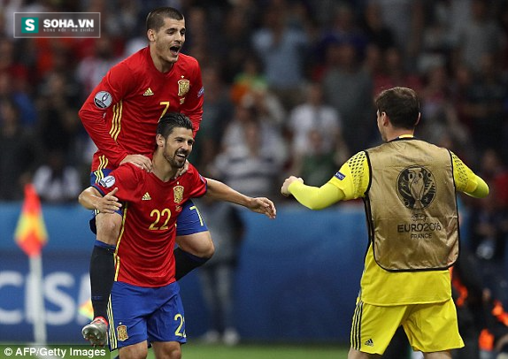 Tây Ban Nha 3-0 Thổ Nhĩ Kỳ: Xứng danh nhà đương kim vô địch - Ảnh 8.