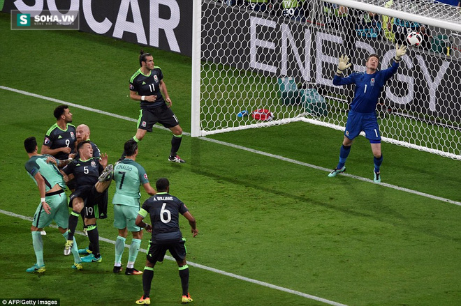 Bồ Đào Nha 2-0 Wales: Phi thường, Ronaldo! - Ảnh 2.