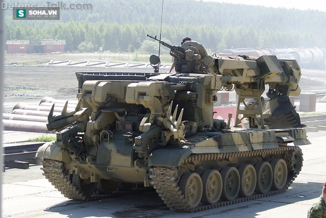 Xe công binh IMR-2M được cử tới Syria để hỗ trợ xe tăng T-90 - Ảnh 1.