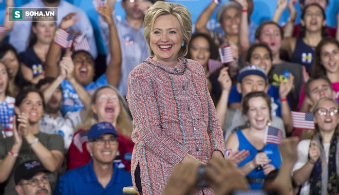 3 quân bài thần kỳ đưa bà Hillary chạm tay vào ghế tổng thống - Ảnh 1.