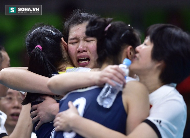 Sao Trung Quốc khóc như mưa sau chiến thắng nghẹt thở - Ảnh 2.