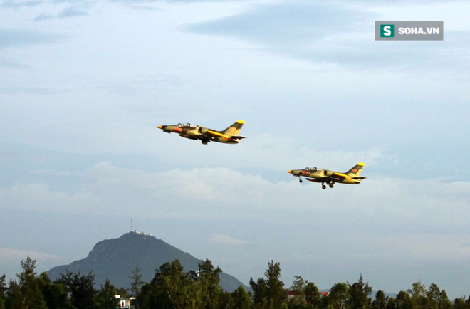 CẬP NHẬT: Máy bay huấn luyện phản lực L-39 của KQVN rơi tại Phú Yên - Ảnh 2.