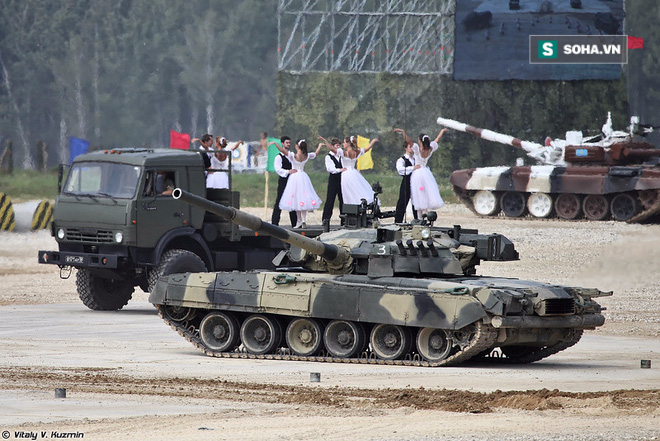 Vì sao nhất thiết phải mua ngôi sao T-72B3 kèm xe tăng T-90? - Ảnh 2.