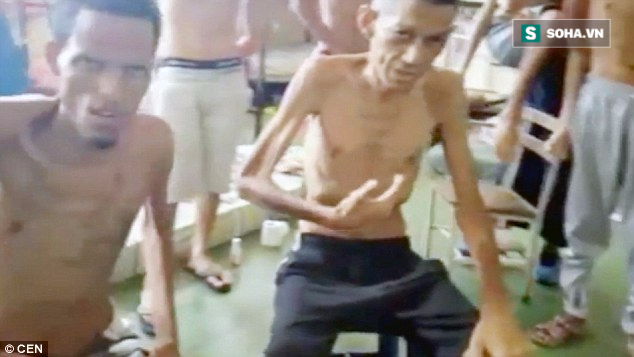 Những bộ xương di động chết mòn vì đói trong nhà tù Venezuela - Ảnh 2.