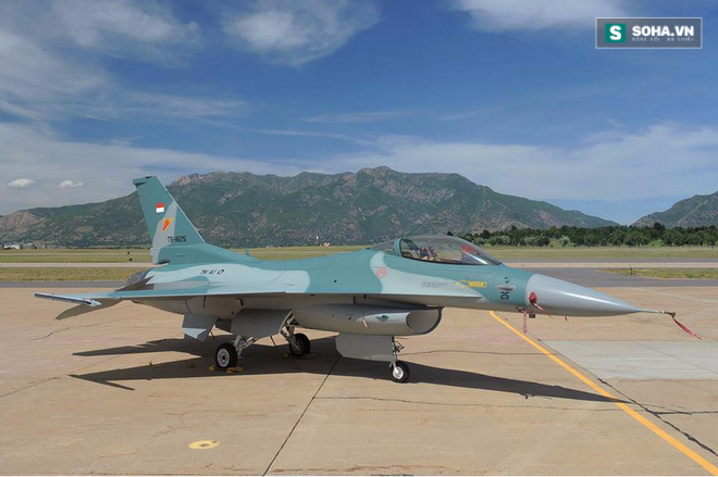 Thay vì F-16, nên mua F/A-18 cũ để phối hợp tác chiến cùng Su-30MK2? - Ảnh 1.