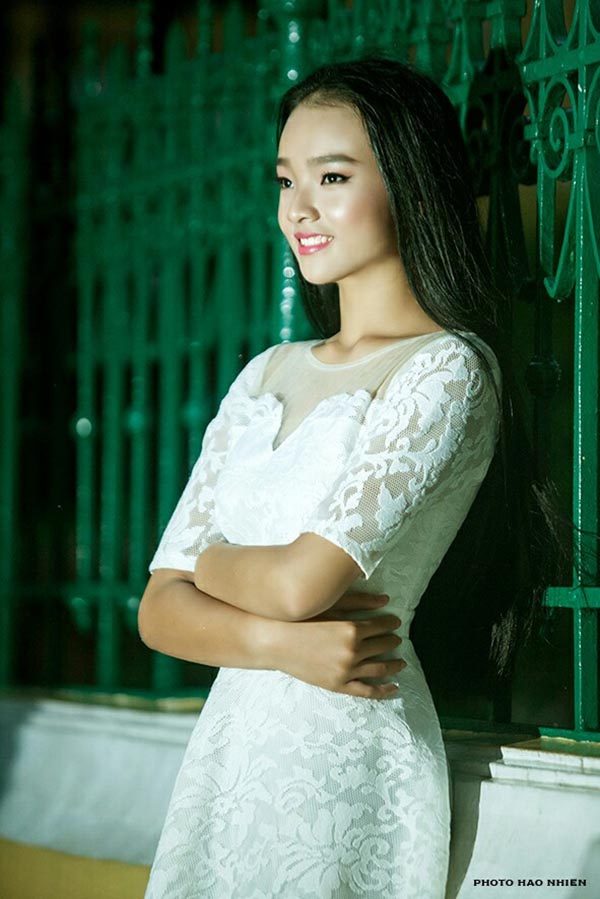 Diện mạo phổng phao của người mẫu 14 tuổi gây xôn xao làng giải trí Việt - Ảnh 9.