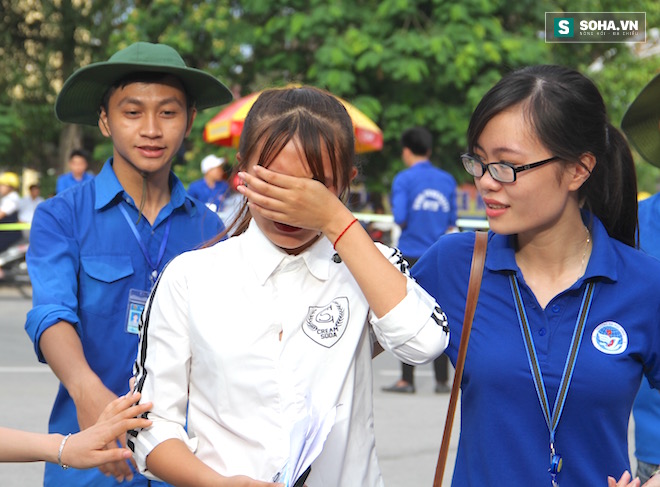 Cơm tình nguyện đây, các thí sinh cứ thoải mái! - Ảnh 4.