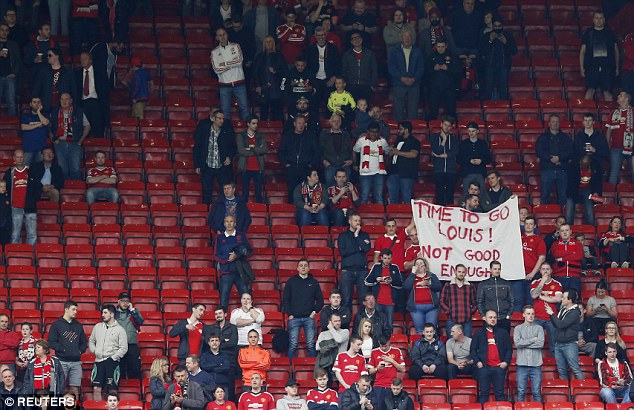 Van Gaal lại phát ngôn như đấm vào mặt fan Man United - Ảnh 2.