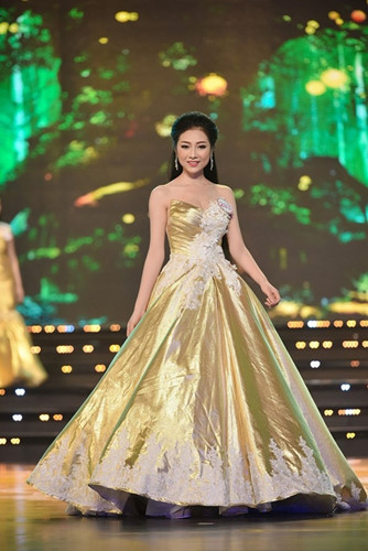 7 mỹ nữ sáng giá cho ngôi vị Hoa hậu Việt Nam 2016 - Ảnh 11.