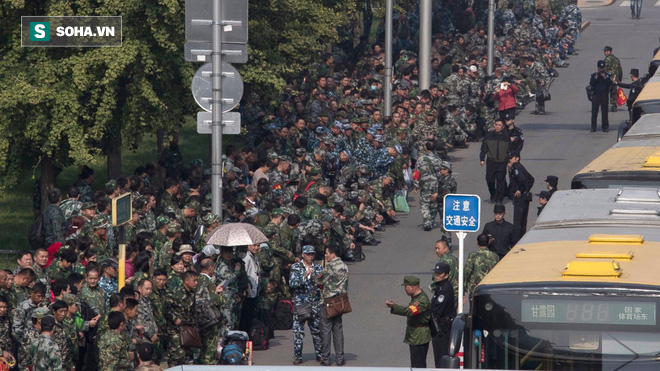 Cựu binh Trung Quốc biểu tình: Sự thách thức với Trung Nam Hải - Ảnh 2.