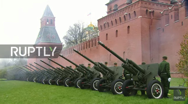 Trực tiếp: Lễ duyệt binh hoành tráng mừng Ngày Chiến thắng phát xít ở Nga - Ảnh 1.