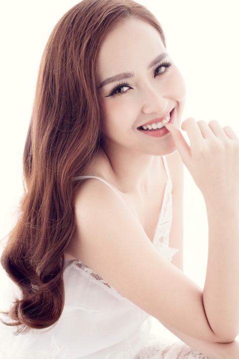 Vừa đăng quang Hoa hậu Hoàn cầu 2017, Khánh Ngân đã được mời làm đại sứ du lịch - Ảnh 1.