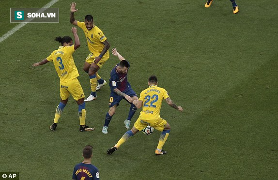 Barca đi dạo, Messi thăng hoa trong ngày Nou Camp vắng bóng khán giả - Ảnh 5.