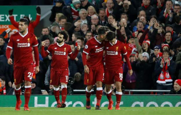 Chelsea hùng dũng vượt mặt Man United, Liverpool tiếp tục sống nhờ siêu nhân Salah - Ảnh 5.