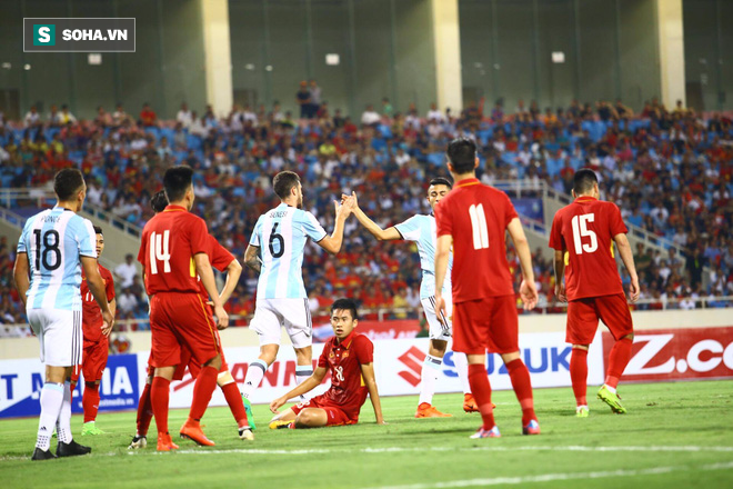 U20 Argentina lột chiếc mặt nạ của U22 Việt Nam - Ảnh 1.