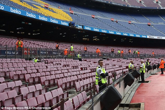 Barca đi dạo, Messi thăng hoa trong ngày Nou Camp vắng bóng khán giả - Ảnh 3.