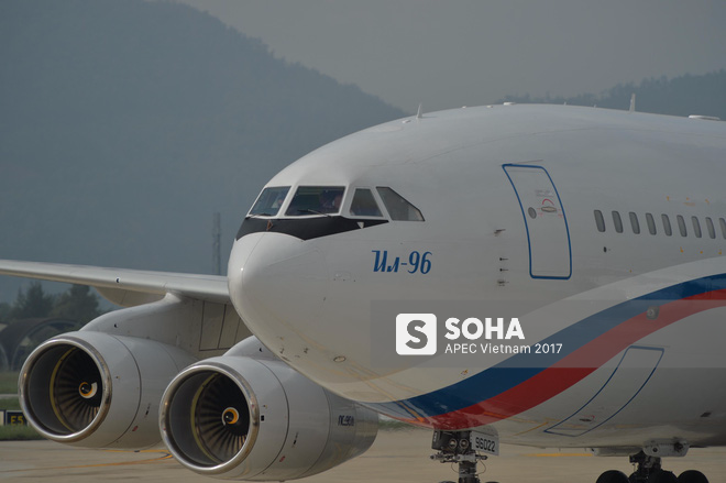 Chuyên cơ IL-96-300PU đưa tổng thống Nga Putin tới Đà Nẵng dự APEC - Ảnh 3.