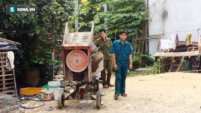 Người đàn ông bị nhóm côn đồ truy sát tử vong trước cửa nhà - Ảnh 1.