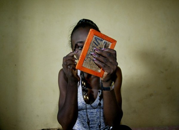Cuộc sống bên trong ổ dịch HIV lớn nhất châu Phi - Ảnh 9.
