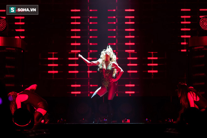 [Video] Britney biểu diễn tại Thái Lan: Tại sao hát nhép, giọng mỏng vẫn thu hút đến vậy? - Ảnh 10.