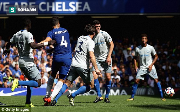 Morata tỏa sáng, đưa Chelsea vào phom bám đuổi Man United - Ảnh 3.
