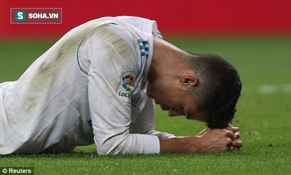 Ronaldo trở lại, Real Madrid thua khó tin, bị Barca cho ngửi khói - Ảnh 2.