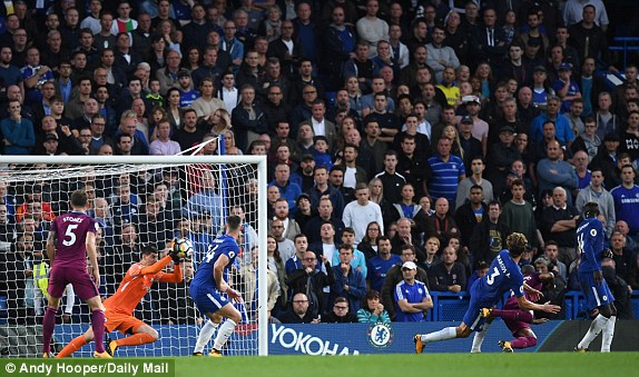 Kéo sập pháo đài của Chelsea, Man City hiên ngang đứng đầu Premier League - Ảnh 3.