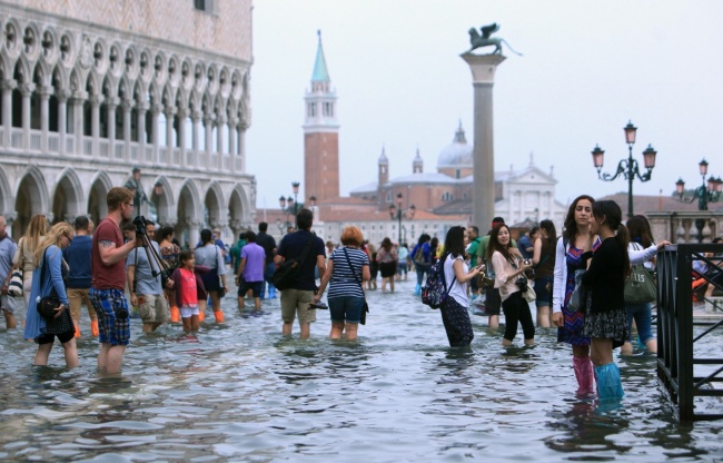 Những dự đoán biến động về thế giới: Venice sẽ không một bóng người vì đại nạn đáng sợ! - Ảnh 8.