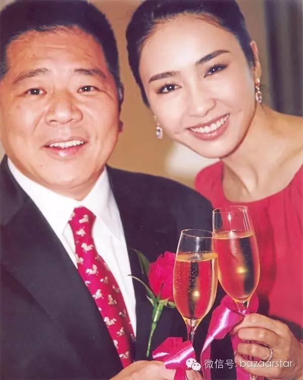 Cuộc sống sung sướng của “đệ nhất mỹ nhân TVB” khi lấy chồng tỷ phú tật nguyền - Ảnh 18.