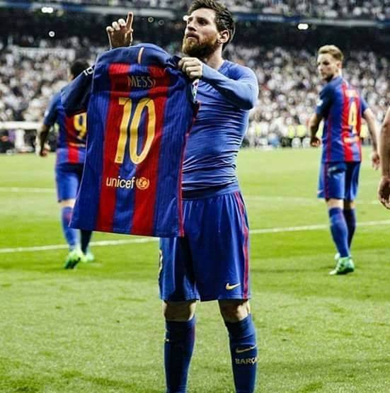 Messi: Nỗi bất công cùng cực, cú đánh hộc máu mồm và 2 cái tát vào mặt Real Madrid - Ảnh 4.