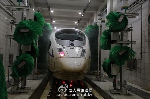 Sự thật từ chuyến tàu cao tốc Thượng Hải – Bắc Kinh, người TQ bàng hoàng lo cho số phận - Ảnh 2.