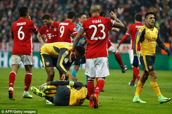 Tan xác pháo trong 10 phút, Arsenal gánh thêm nợ trước Bayern - Ảnh 2.