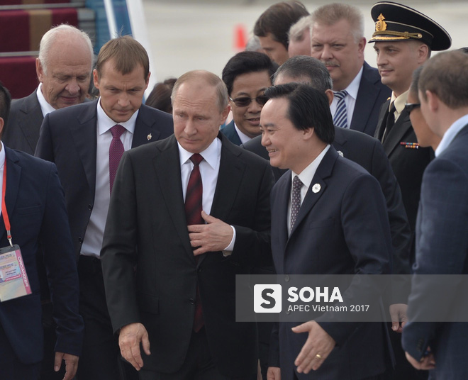 Chuyên cơ IL-96-300PU đưa tổng thống Nga Putin tới Đà Nẵng dự APEC - Ảnh 3.