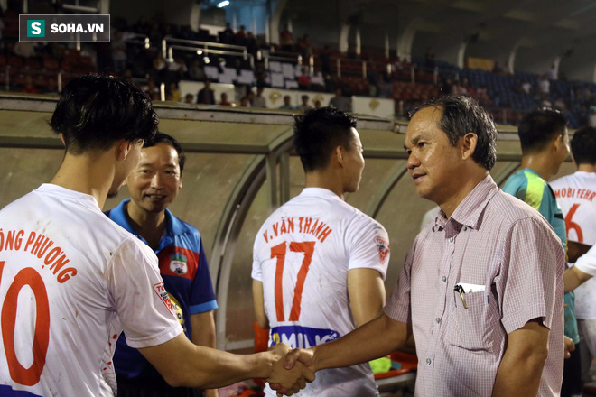 Mặc 3 đội tranh chức vô địch, HAGL mới đang là ngôi sao ở V-League - Ảnh 1.