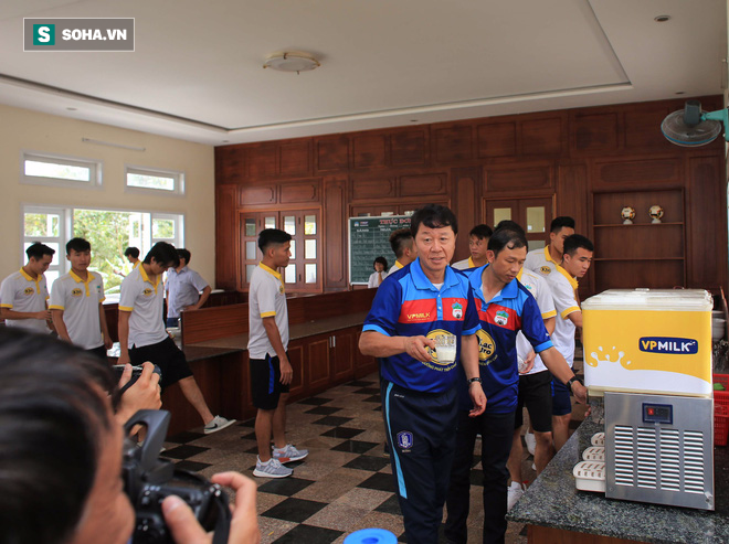 Liên tục mời chuyên gia ngoại, HAGL ráo riết chuẩn bị cho tham vọng V-League 2018 - Ảnh 3.