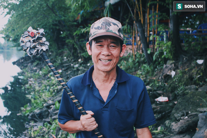 5 năm đi bới rác không cần tiền, câu chuyện đằng sau người đàn ông Sài Gòn khiến tất cả nể phục - Ảnh 1.